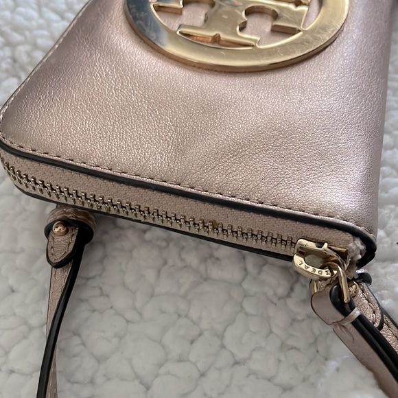 Tory Burch Charlie Mini Rose Gold crossbody - Picture 4 of 6
